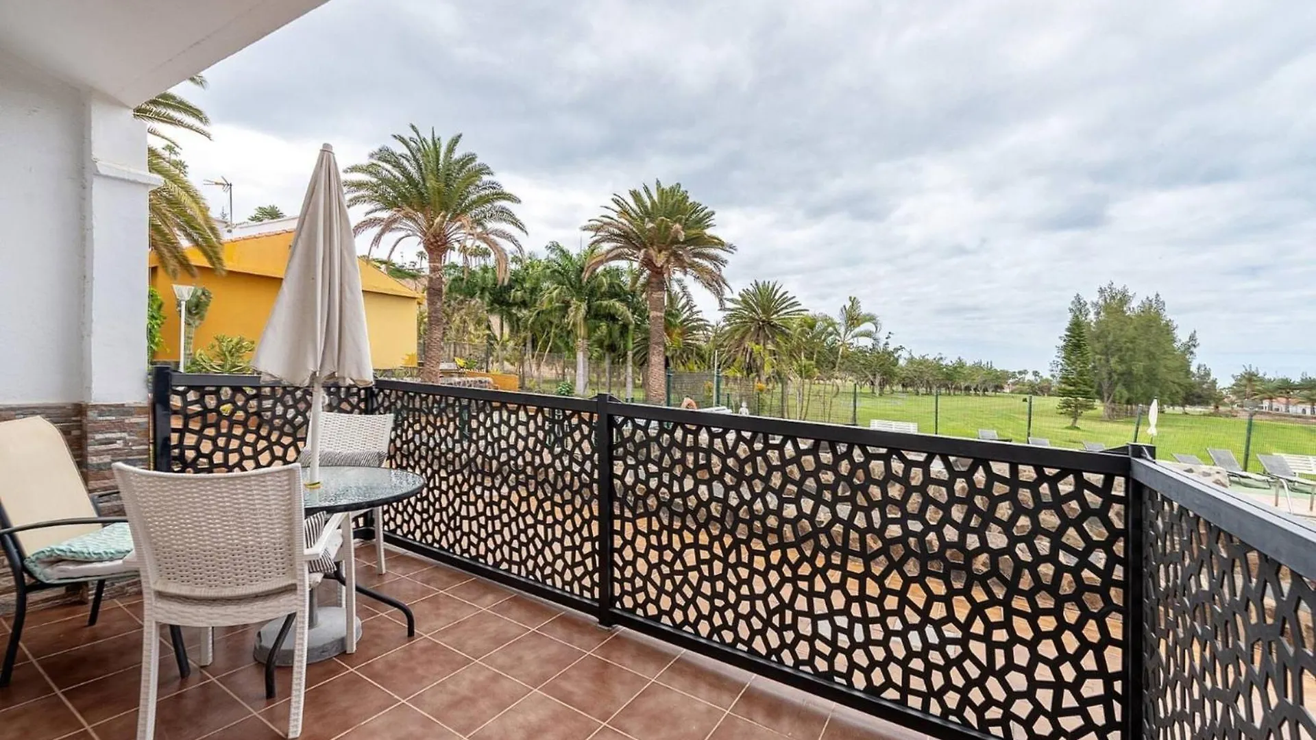 מספאלומס Elegant Bungalow,Views,Swimming Pool,Golf Camp מלון